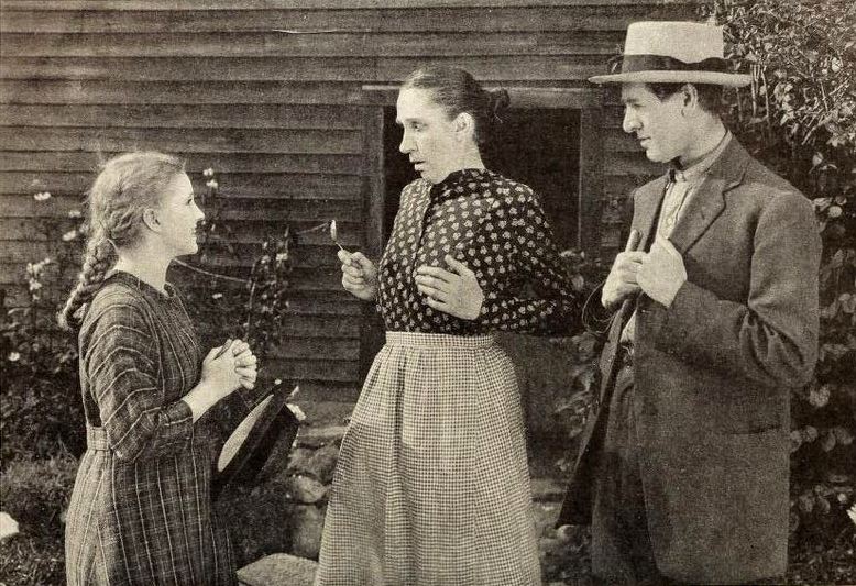Anne_of_Green_Gables_(1919)_-_3